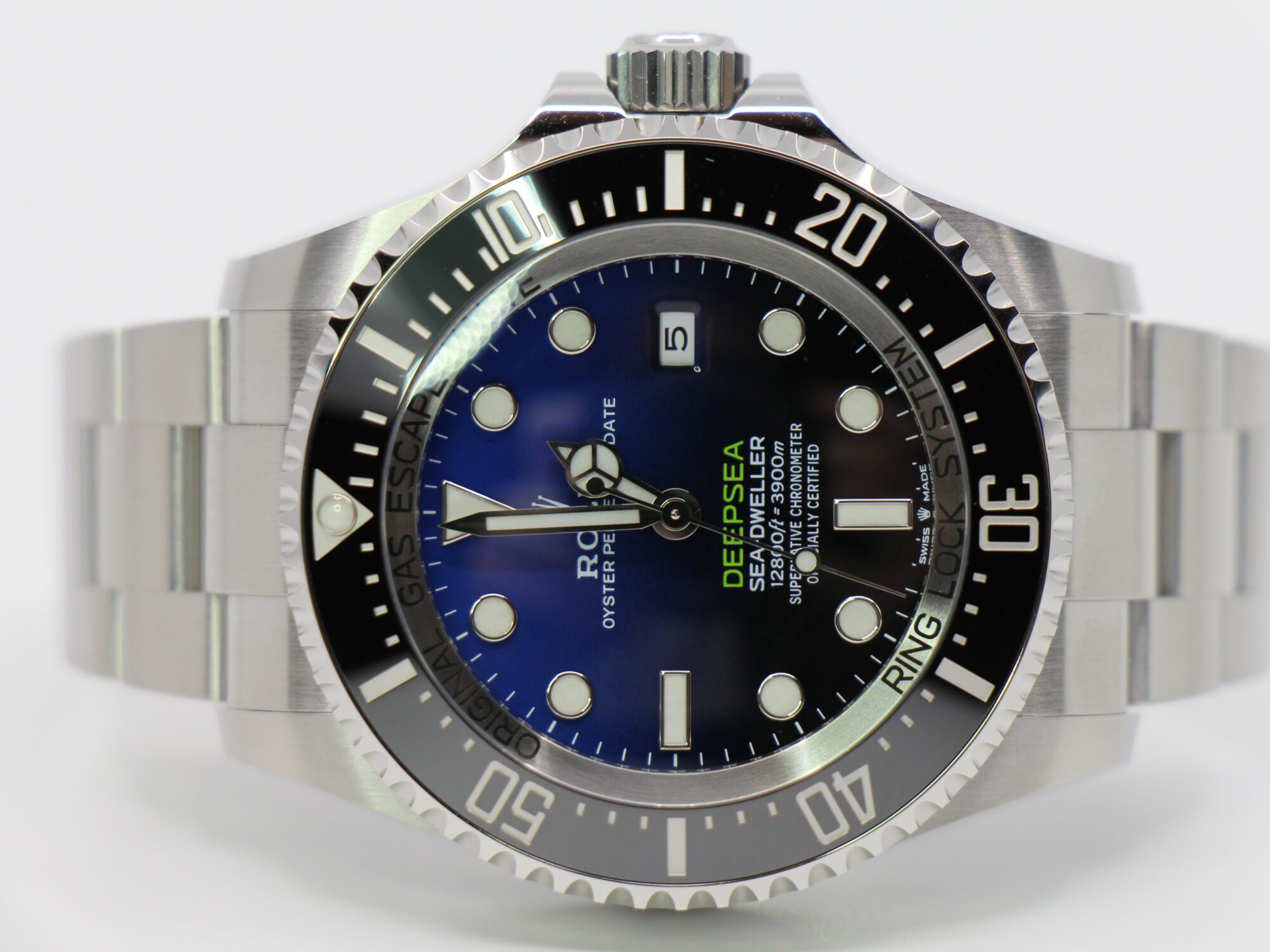 ROLEX DEEPSEA SEA-DWELLER BLUE 126660 - NEW