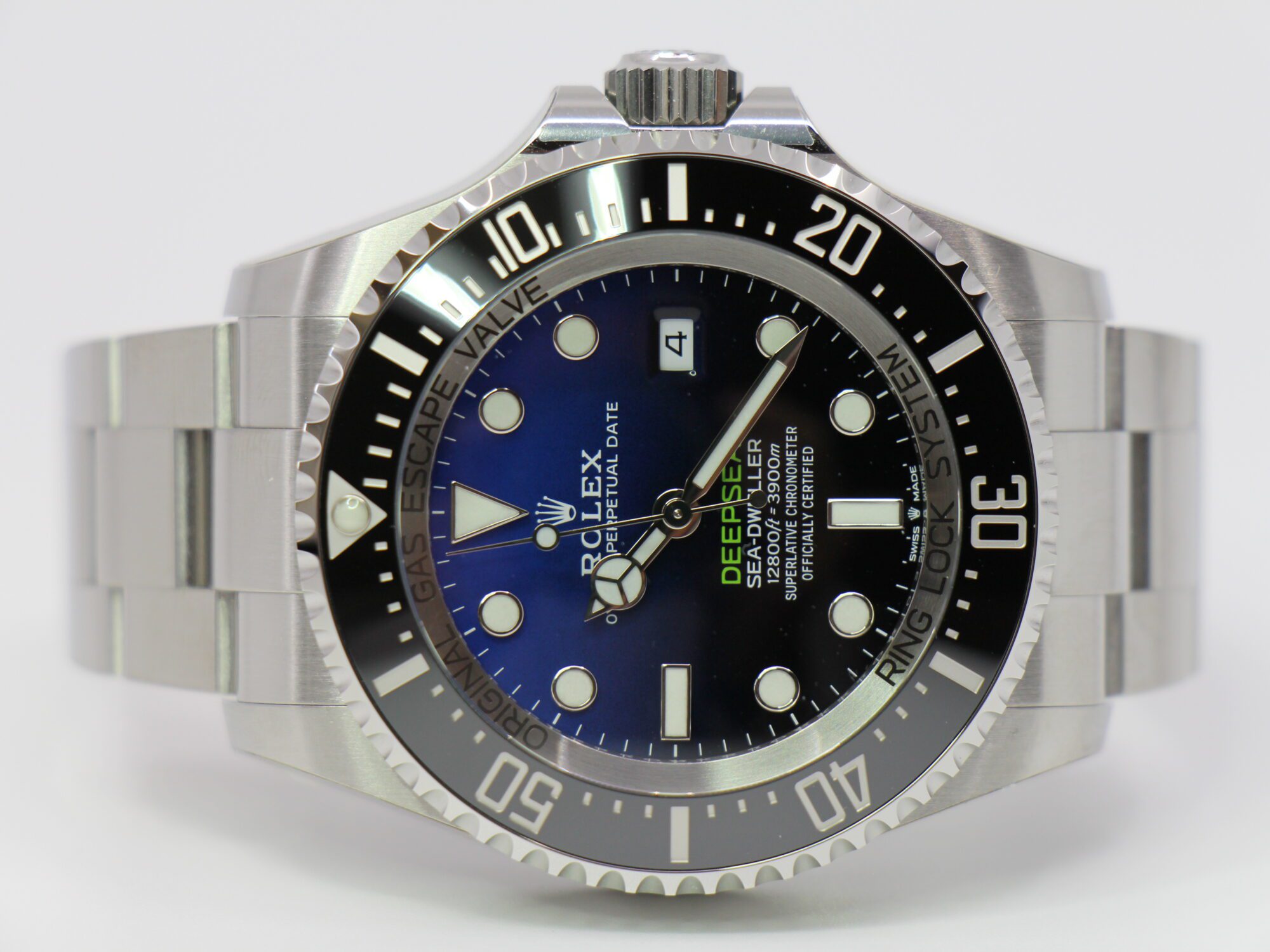 ROLEX DEEPSEA SEA-DWELLER BLUE 126660 - NEW