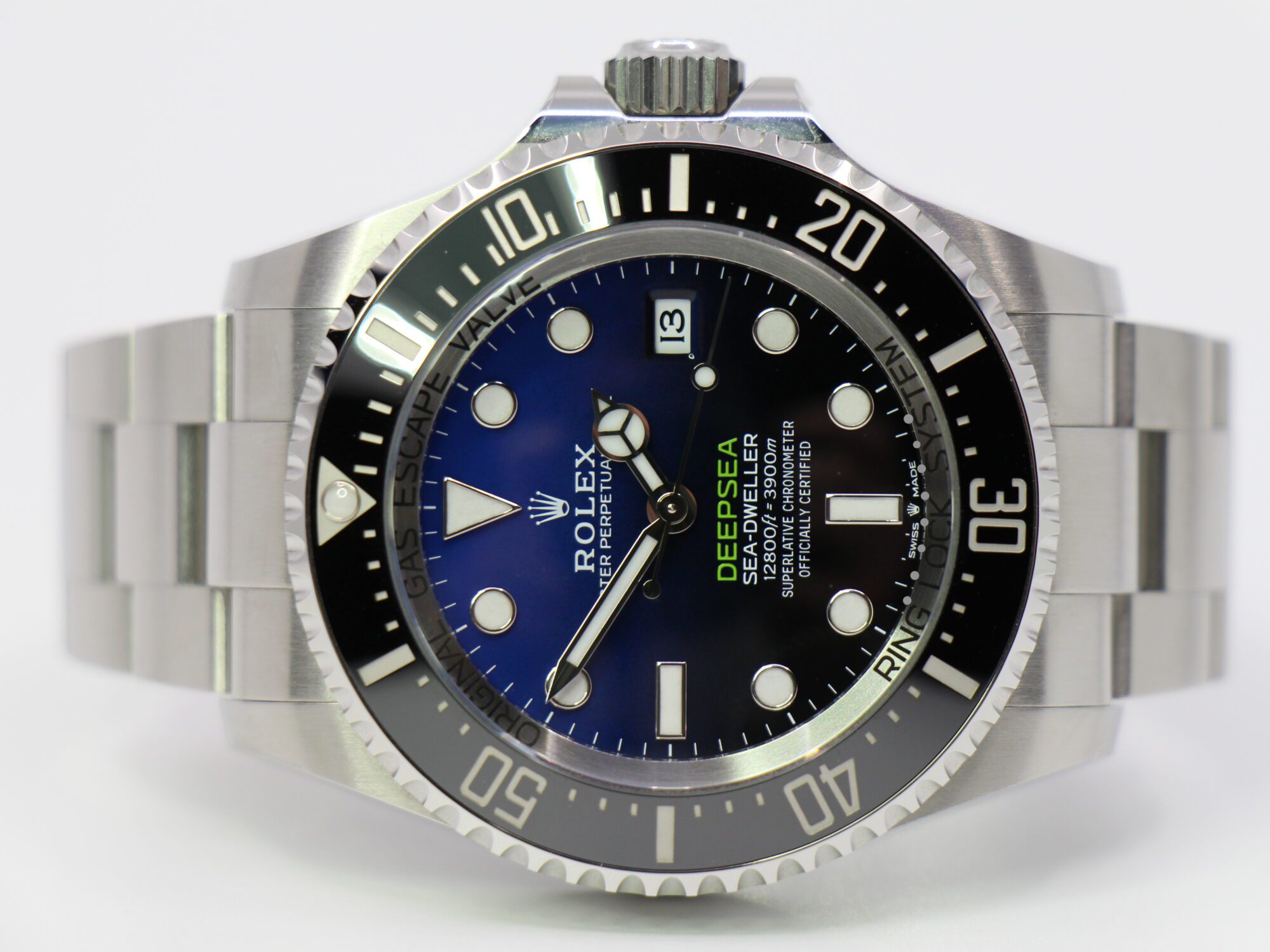ROLEX DEEPSEA SEA-DWELLER BLUE 136660 - NEW