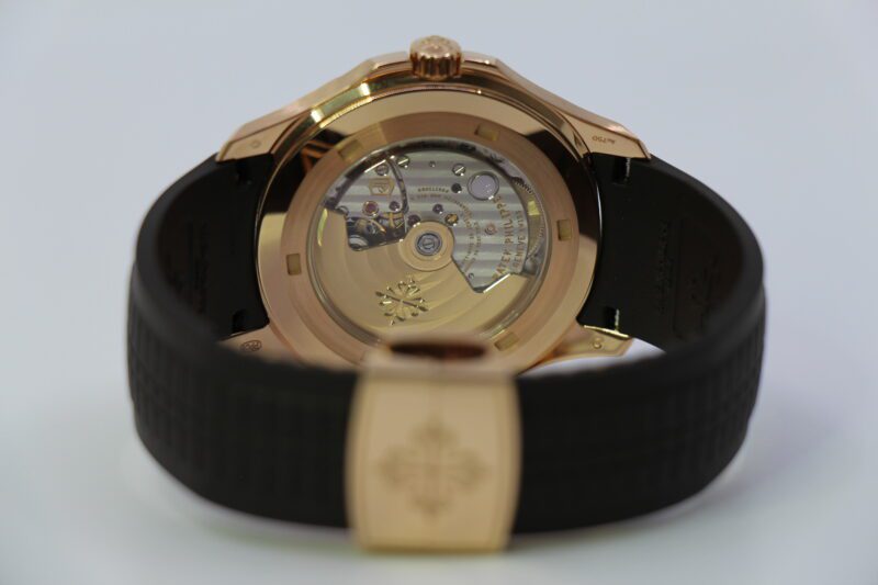 PATEK PHILIPPE AQUANAUT 5167R-001 - LIKE NEW - Image 4