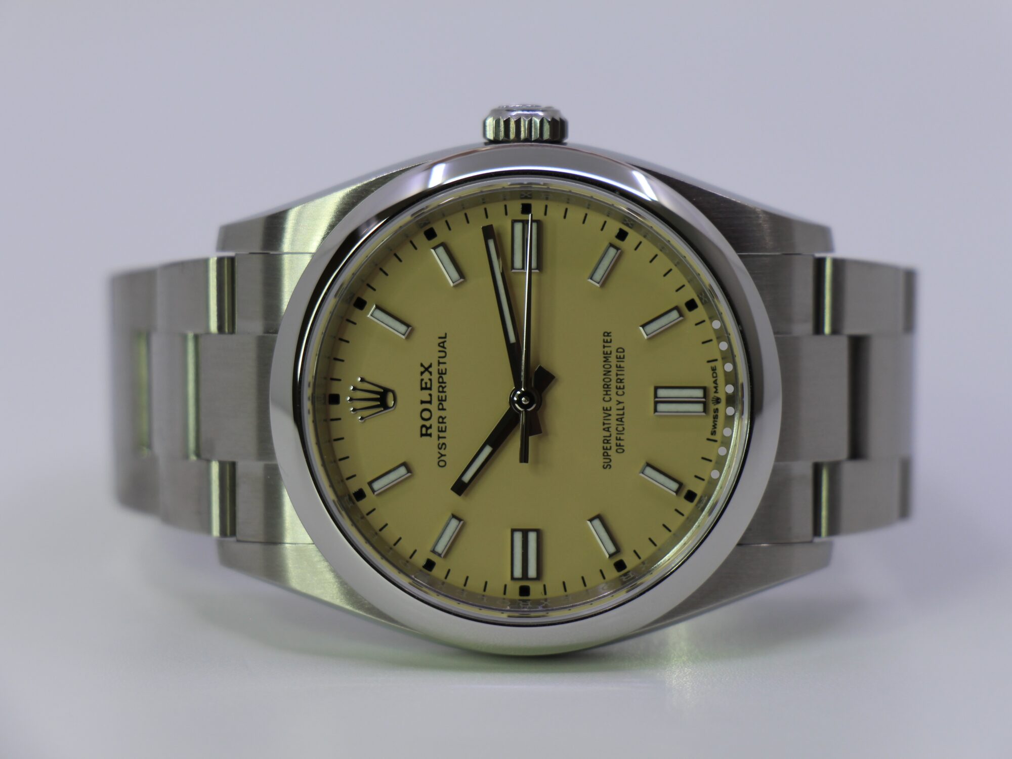 ROLEX OYSTER PERPEUTAL 126000 BEIGE - NEW