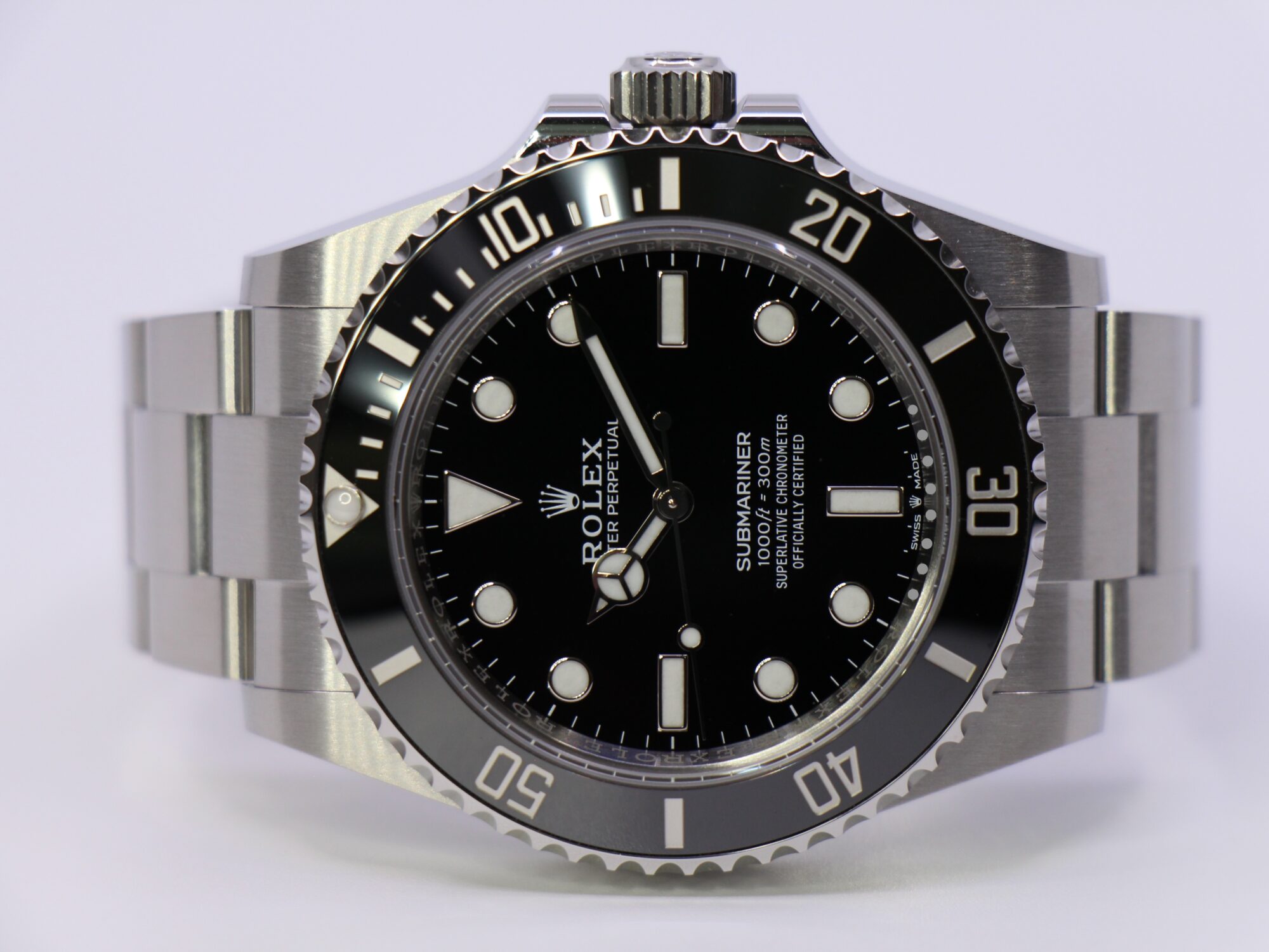 ROLEX SUBMARINER 124060 - NEW 09/2025