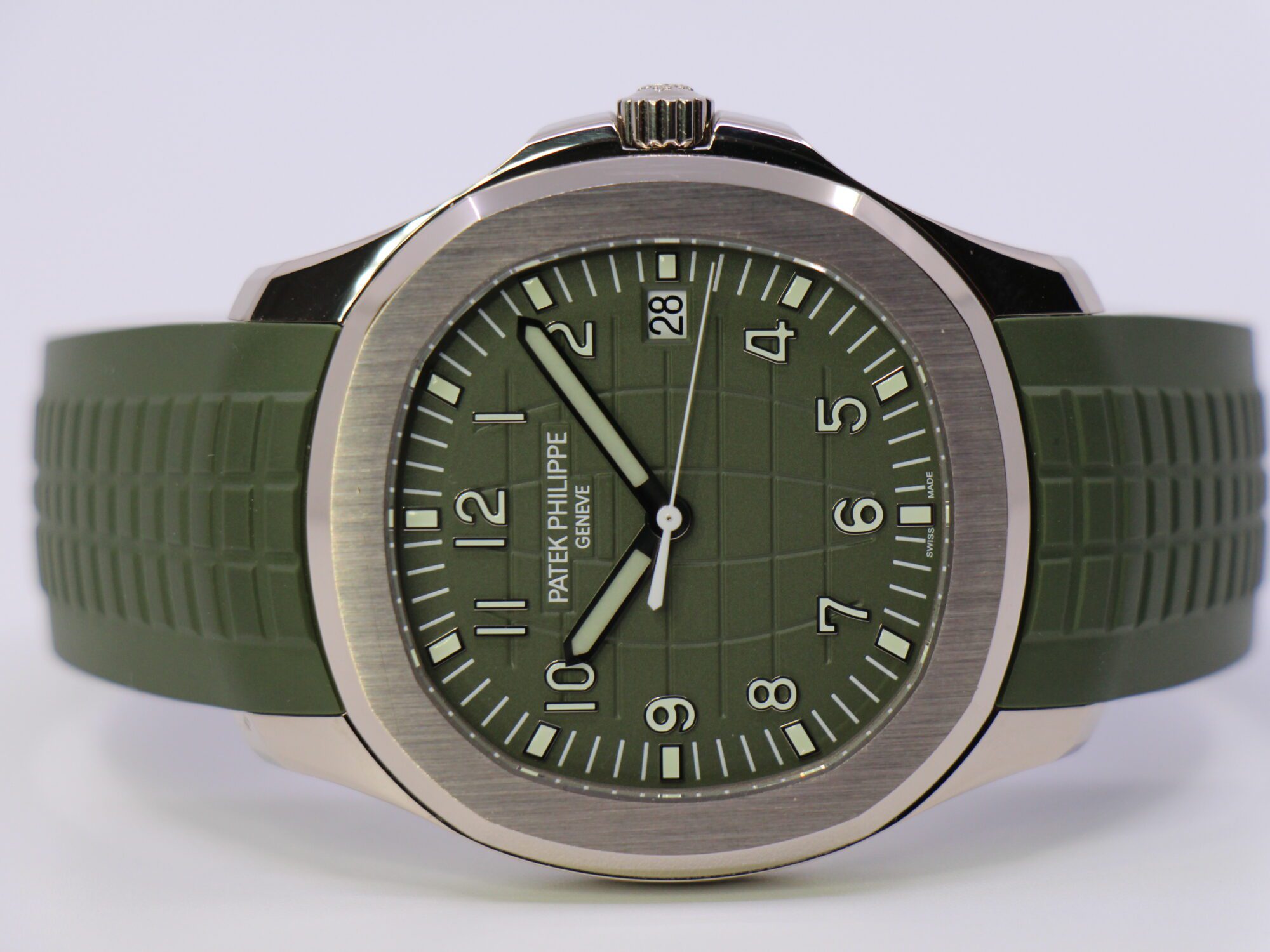 PATEK PHILIPPE AQUANAUT 5168G-010 - LIKE NEW 09/2023 *RESERVERET