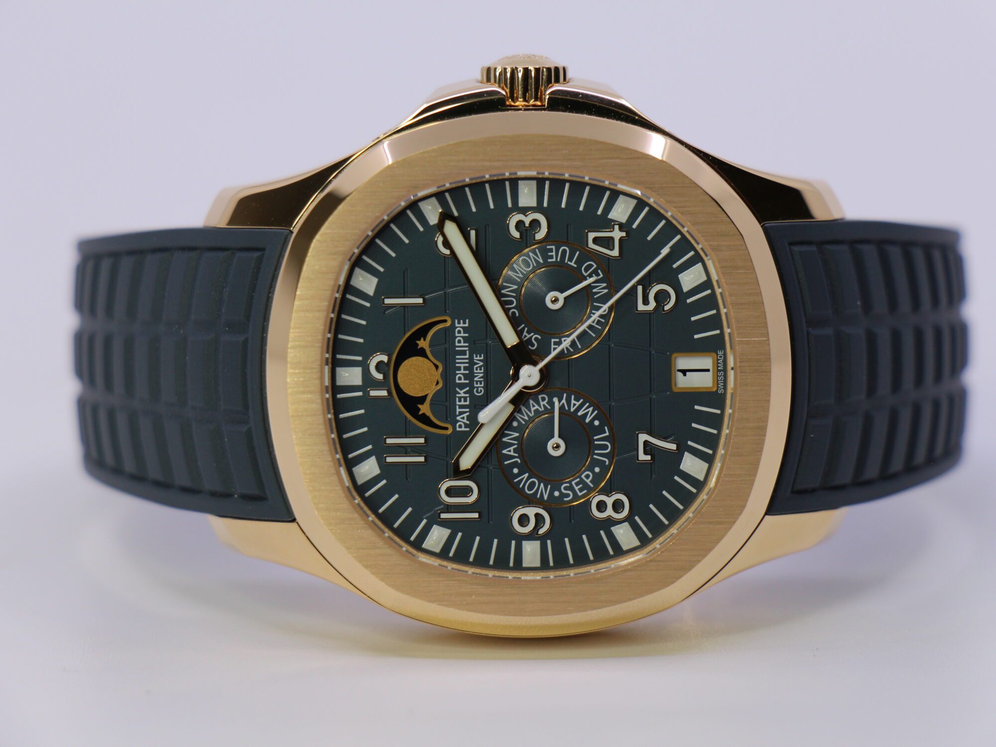 PATEK PHILIPPE AQUANAUT 5261R-001 - NEW 03/2026